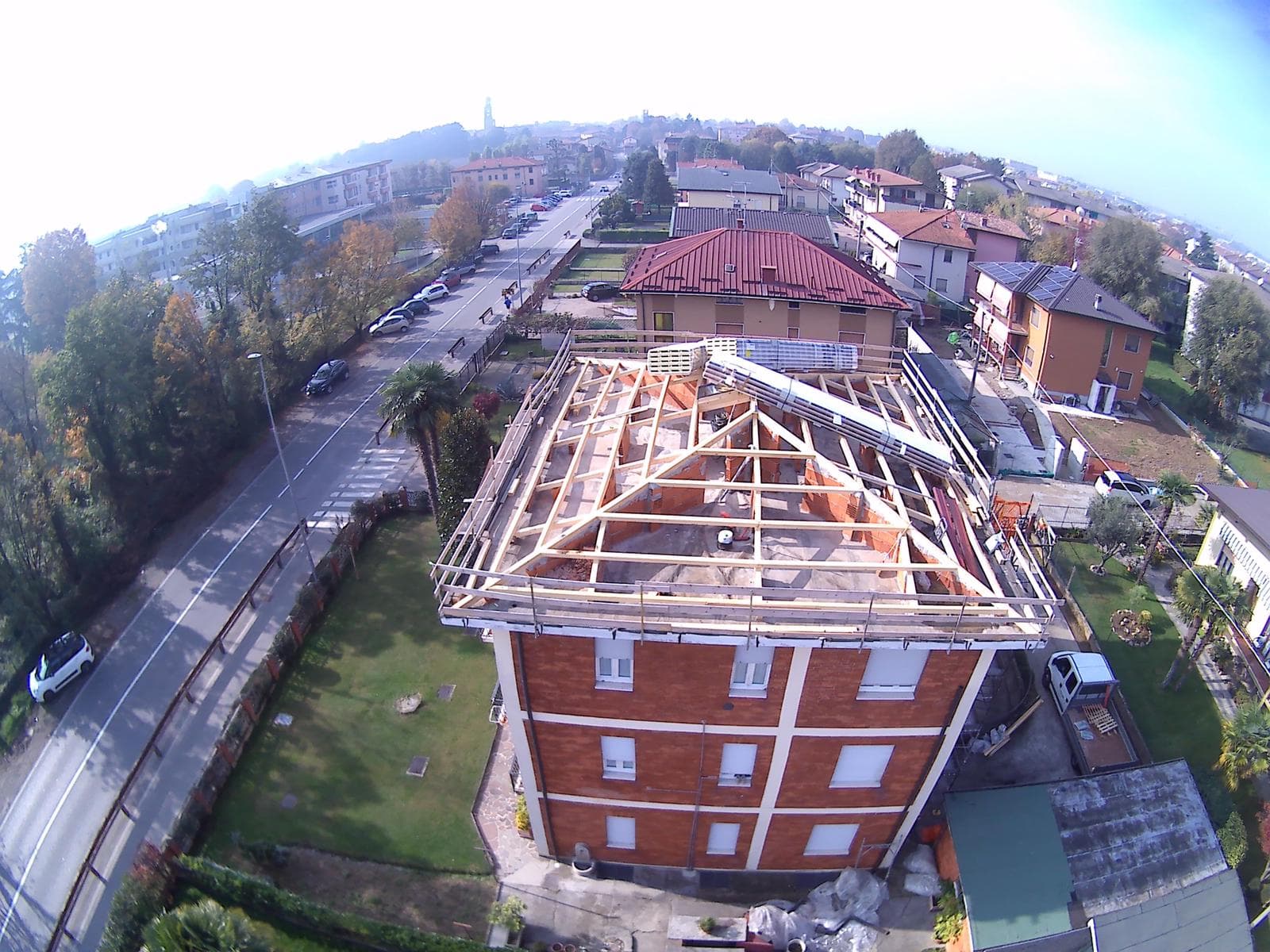 Sicurezza e Rinascita: Intervento sul Tetto a Martinengo - view 2